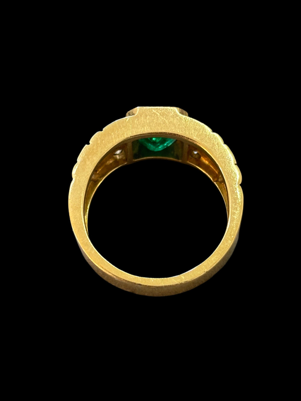 YELLOW GOLD RING WITH EMERALD AND DIAMOND 9.9GR 18kt